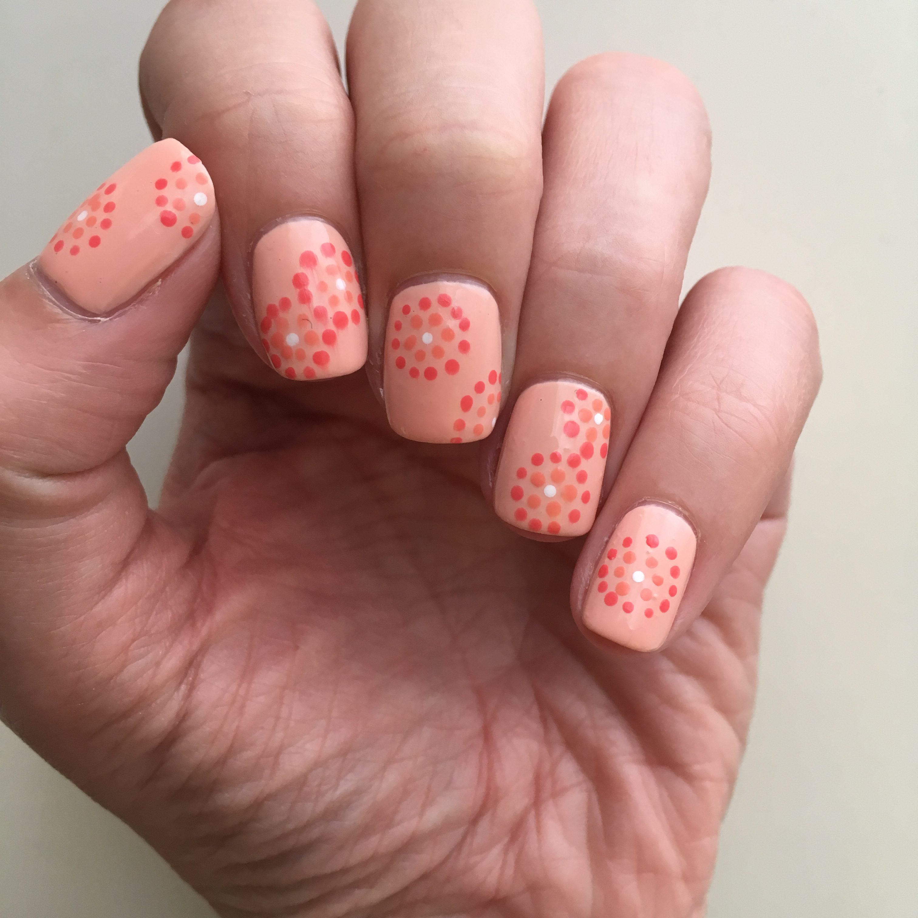 circle-polka-dot-nails-cindy-s-cute-corner